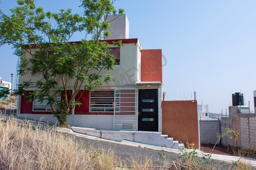Casa en Renta Praderas del Bosque, Sureste, Corregidora, Querétaro.