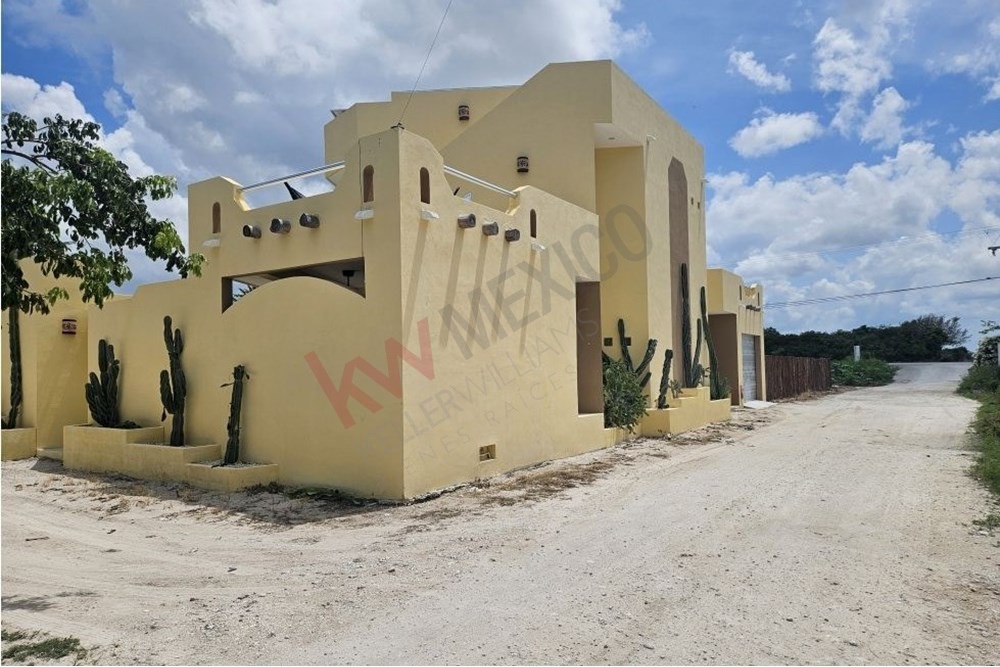 Casa en Chelem: Vivienda Unifamiliar a la Venta Cerca del Mar