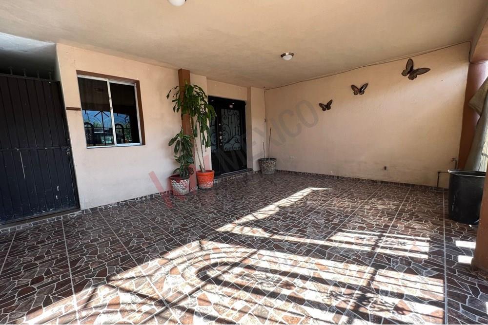 CASA EN VENTA EN ESCOBEDO NUEVO LEÓN, COLONIA QUINTO CENTENARIO