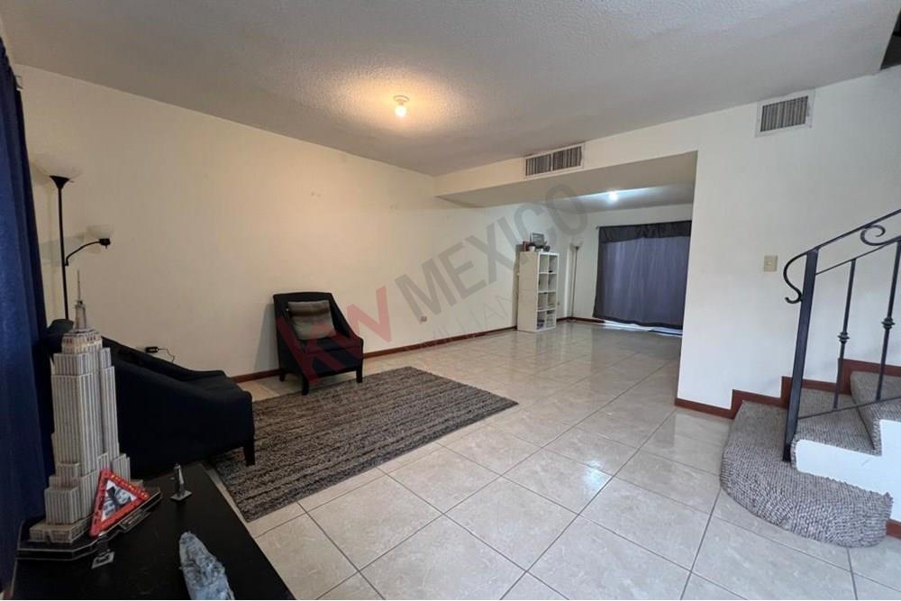 CASA EN VENTA EN MONTECARLO RESIDENCIAL!