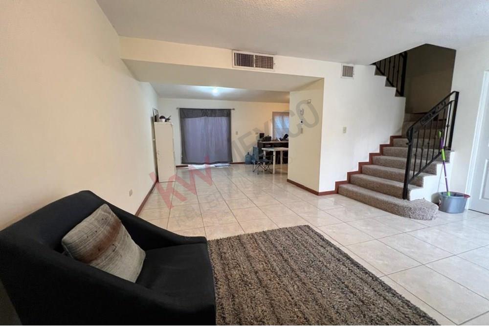 CASA EN VENTA EN MONTECARLO RESIDENCIAL!