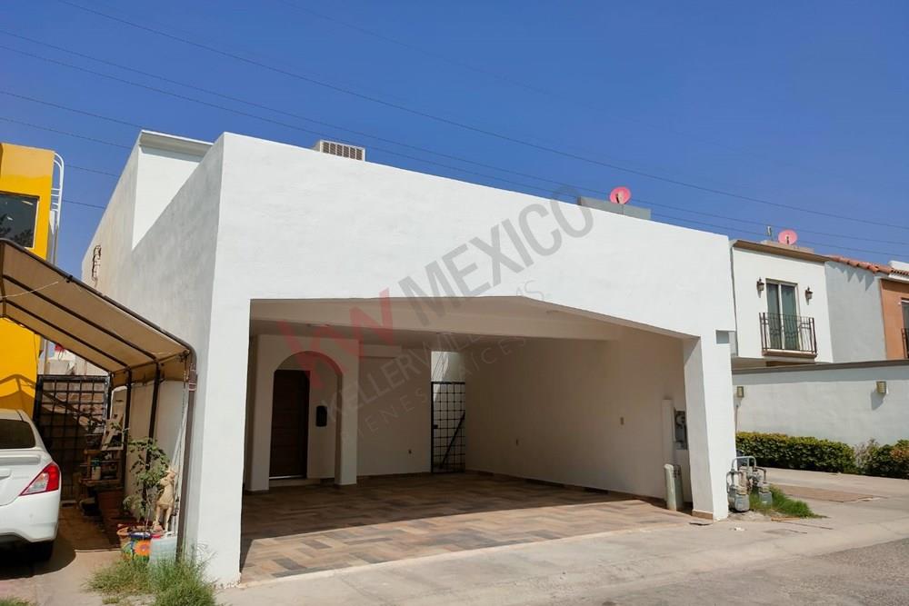 CASA EN RENTA EN SECTOR JARDINES DE AGAGON. POR FRANCISCO VILLARREAL TORRES Y CASI LLEGANDO A 4 SIGLOS, POR CLINICA LOURDES