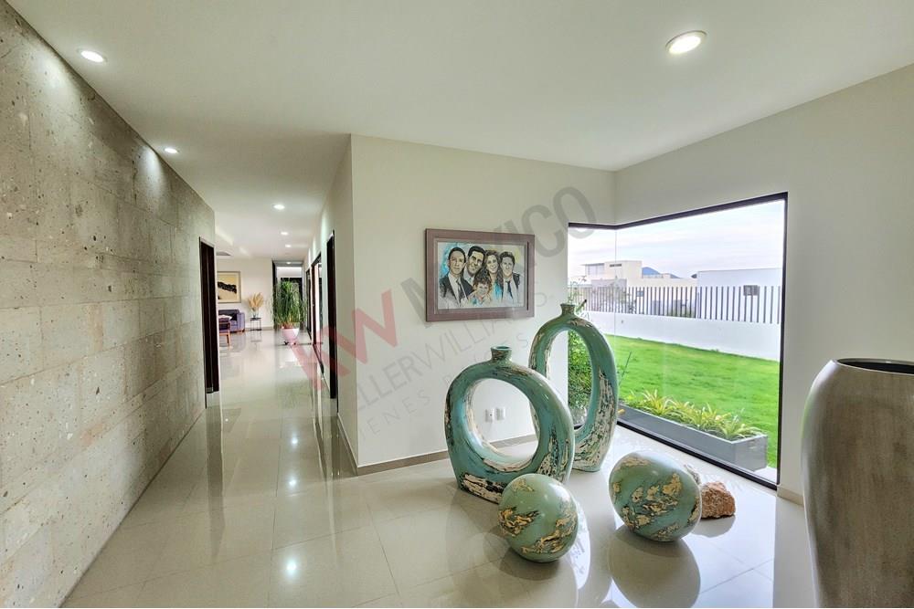 CASA AUTO SUSTENTABLE DE UN NIVEL, VISTA REAL RESIDENCIAL &amp; COUNTRY CLUB, QUERÉTARO!