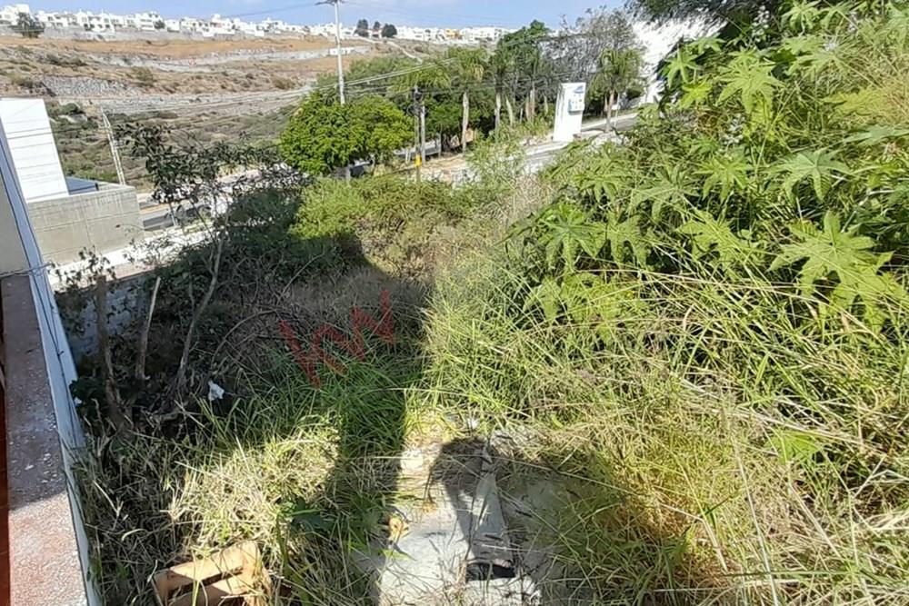 Venta de Terreno en Cuesta Bonita con una hermosa vista puedes construir la casa de tus sueños en un lugar tranquilo y seguro con todo cerca !!!!!!