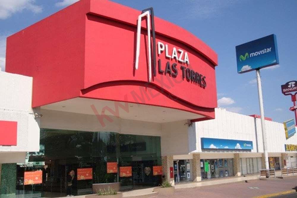 Traspaso de Negocio en Plaza Las Torres, Lázaro Cárdenas, Guadalajara