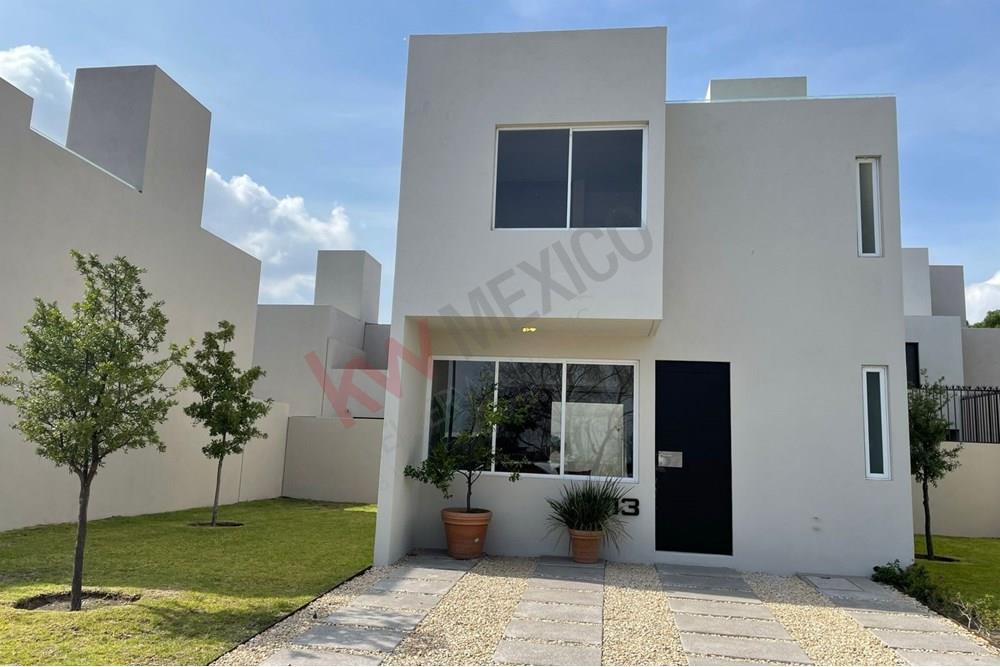 Casa nueva en venta modelo Verona Especial, sobre boulevard avenida el jacal en Corregidora Queretaro