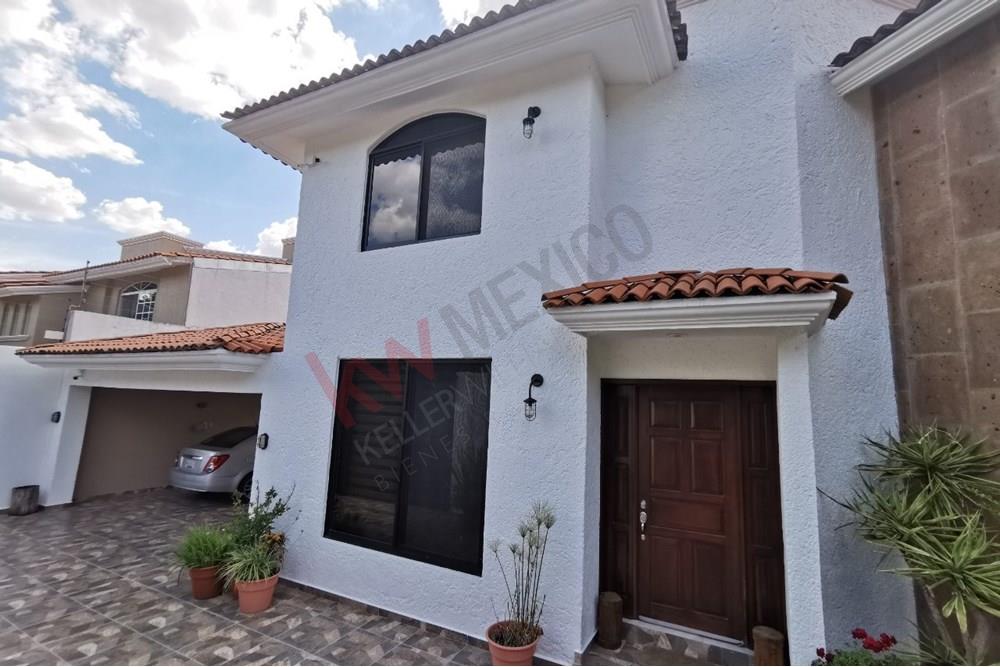 La tranquilidad y el confort que se merecen tú y tu familia - Exclusiva residencia en venta