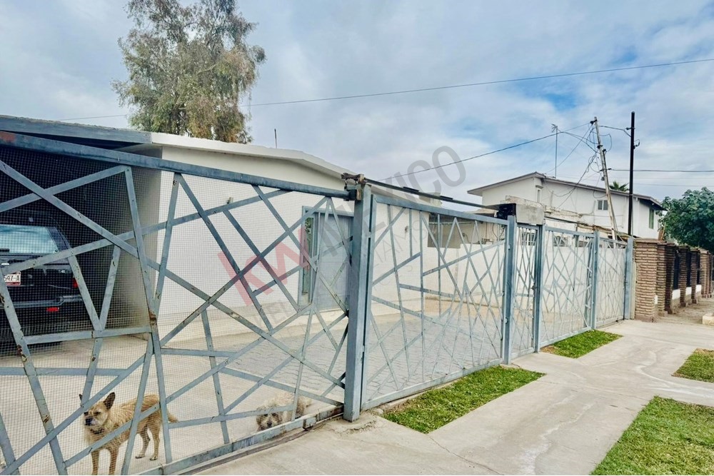 EN RENTA HERMOSA Y COMODA CASA AMUEBLADA EN VILLAFONTANA CON GRAN TERRENO Y EN PRIVILEGIADA ZONA DE LA CIUDAD