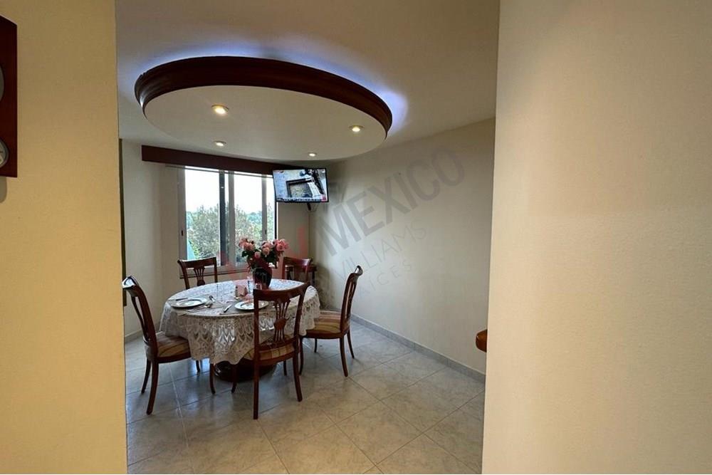 Casa en Venta en Colinas del Bosque, Tlalpan, al Sur de CDMX