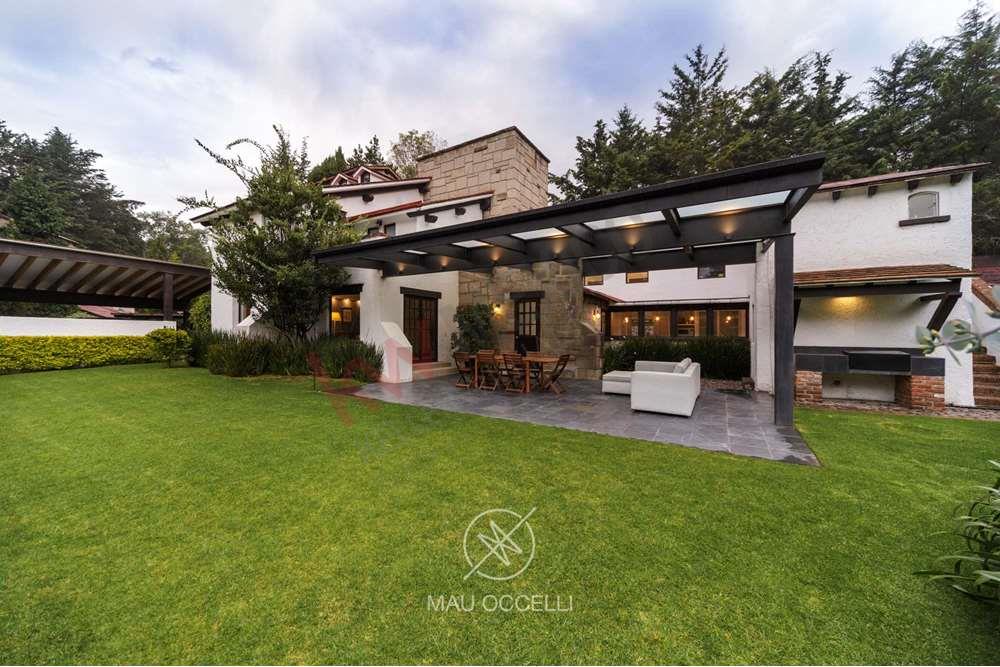 Casa en Venta en Rancho San Francisco, Seguridad, Tranquilidad y Gran Arquitectura