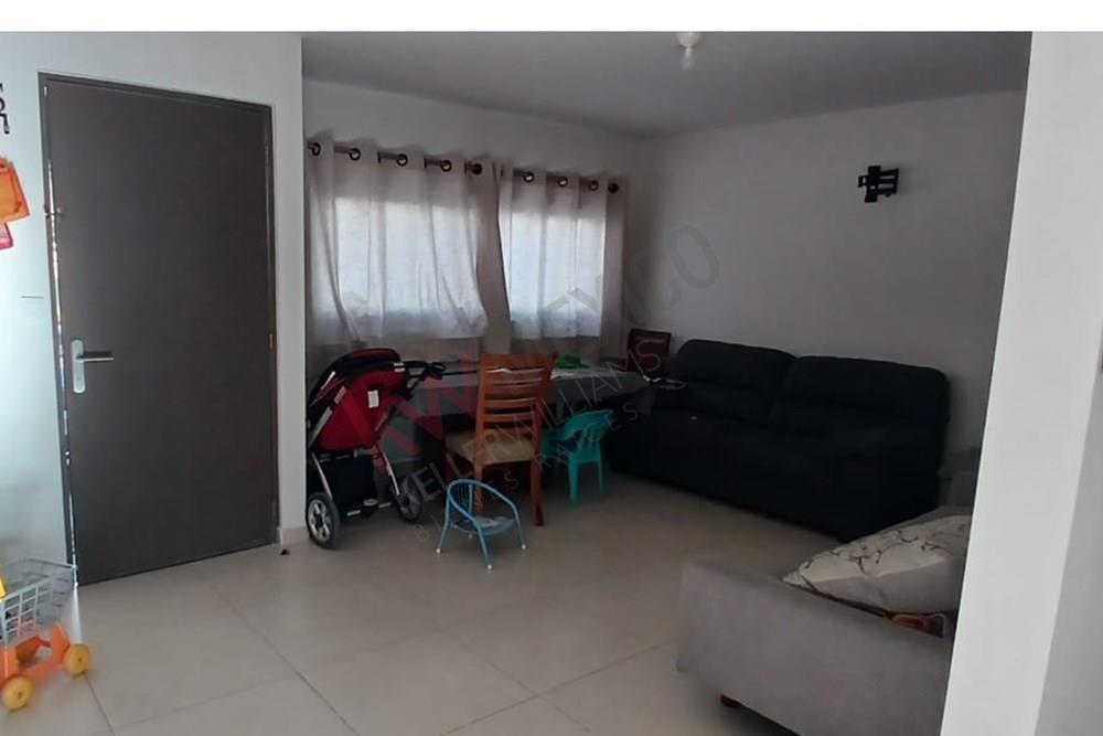 Renta de Casa con 4 Recamaras en Alleza Mirador