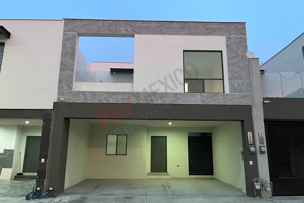 Casa en Renta en Arbado, Apodaca, N.L.: 3 Recámaras, Amenidades Exclusivas