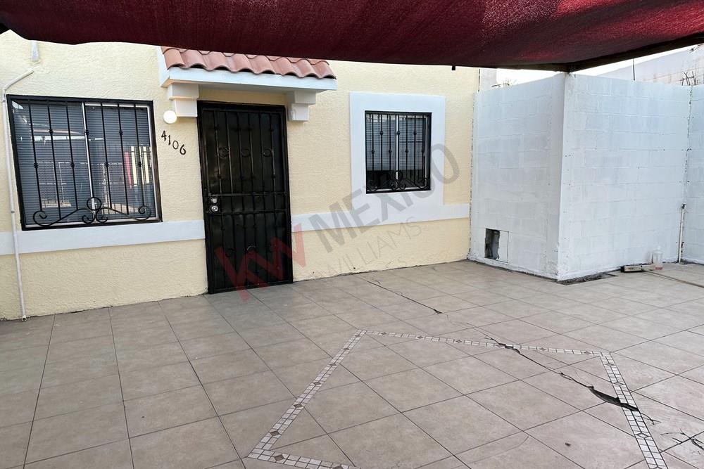 Casa en renta equipada con mini splits y cocina integral en Villa del Roble,  Mexicali, cerca