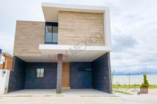 VENTA CASA EN PRIVADA SAN ANGEL 4, FRENTE A HORIZONTES. SAN LUIS POTOSI