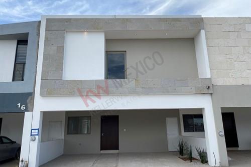 Venta de Casa Nueva, Fraccionamiento Cerrado, Los Viñedos, Torreón, Coahuila