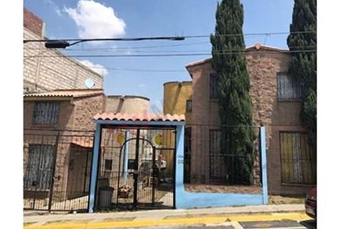 Casa en Venta Hacienda de Costitlán 2 Niveles San Vicente Chicoloapan Edo  de Mex