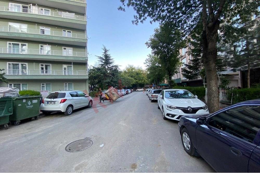 EMEK 8 CADDE'DE MUHTEŞEM LOKASYONDA 3+1 SATILIK DAİRE