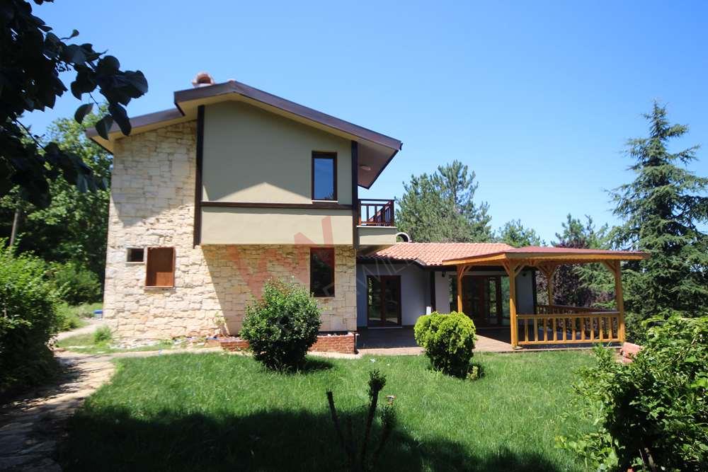 kartepe masukiye satilik villa doga harikasi butik sitede