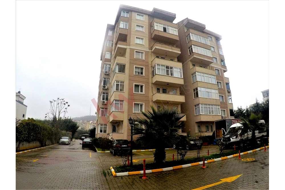 ÇEKMEKÖY ARMONİ SİTESİ OTURULMAYA HAZIR 4+1 SATILIK DAİRE