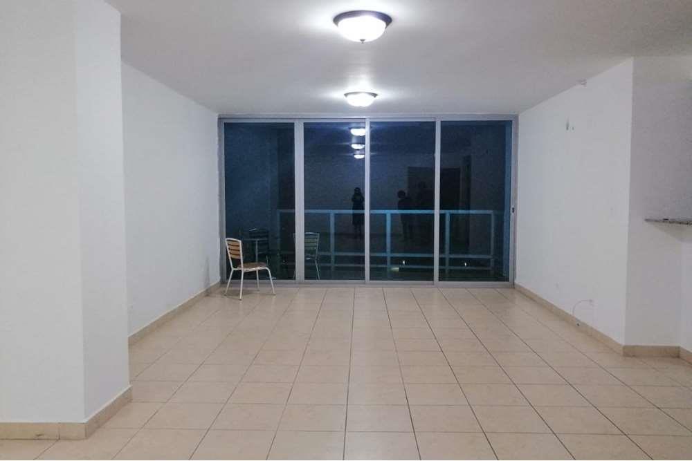 Venta de apartamento en PH Deluna Park, Betania