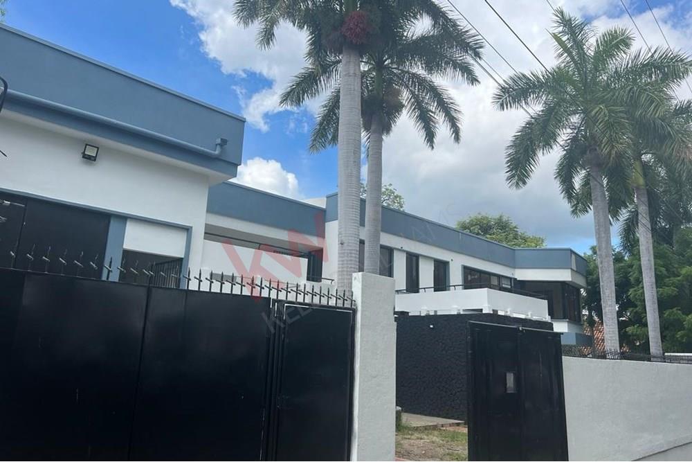 Renta Casa para: Oficina, Call Center, Hostal, etc. ¡Oportunidad Única