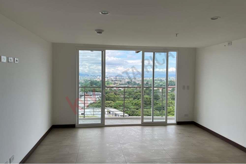 Excelente opción de inversión...Vendo penthouse en Condominio Via Natura