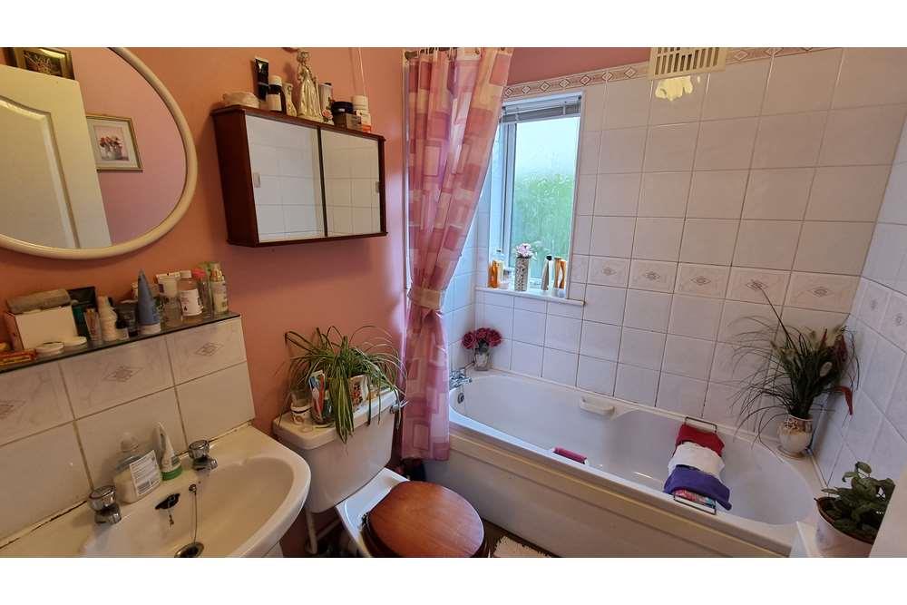 17 Verschoyle Crescent