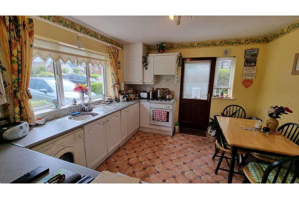 17 Verschoyle Crescent