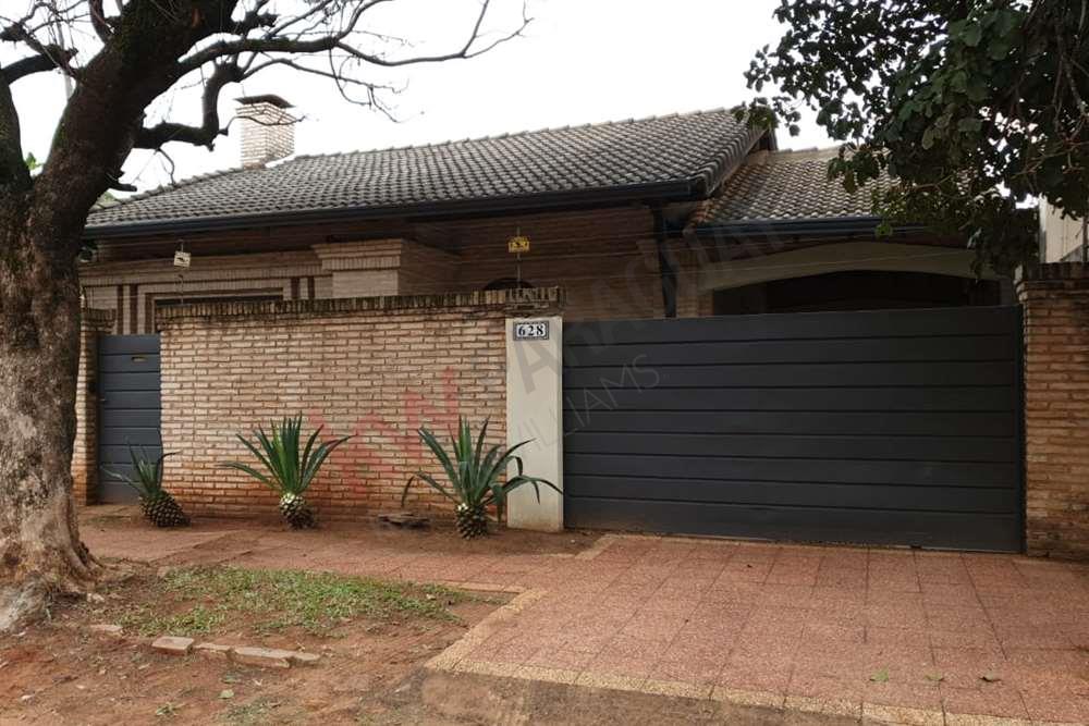 CASA EN ALQUILER Fernando de la Mora Zona Norte.