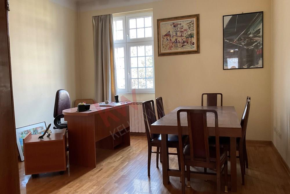 Office For Rent/Lease, Vojvode Brane, Zvezdara, Beograd, Serbia, 1.000 €