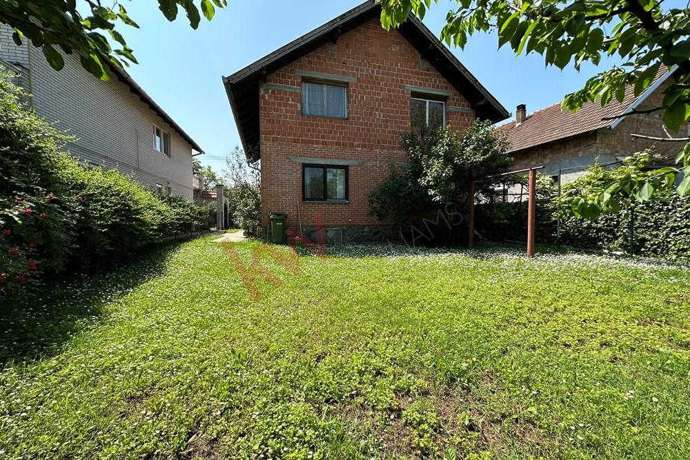 Detached House For Sale, Ive Andrića, Novi Sad, Novi Sad, Serbia, 150.000 €
