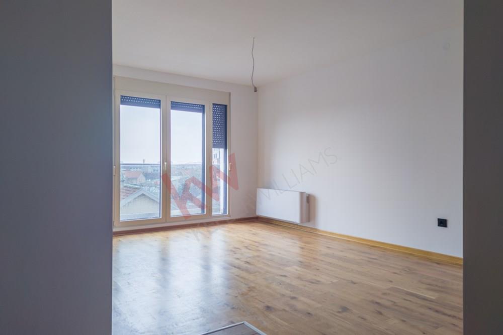 Apartment   For Sale, Karađorđeva, Pančevo, Pančevo, Serbia, 155.000 €