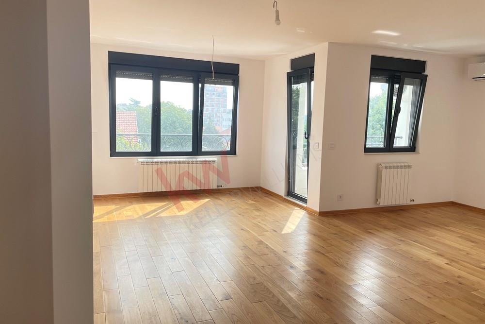 Apartment   For Sale, Prizrenska, Zemun, Beograd, Serbia, 190.988 €