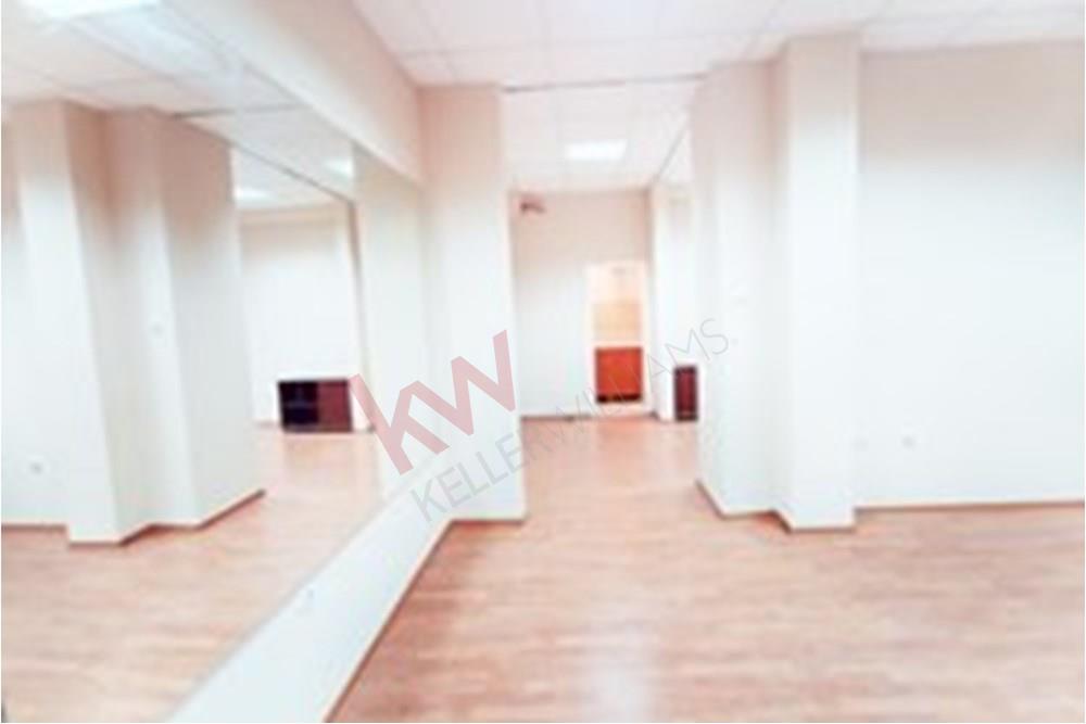 Office For Rent/Lease, Koste Abraševića, Zvezdara, Beograd, Serbia, 650 €