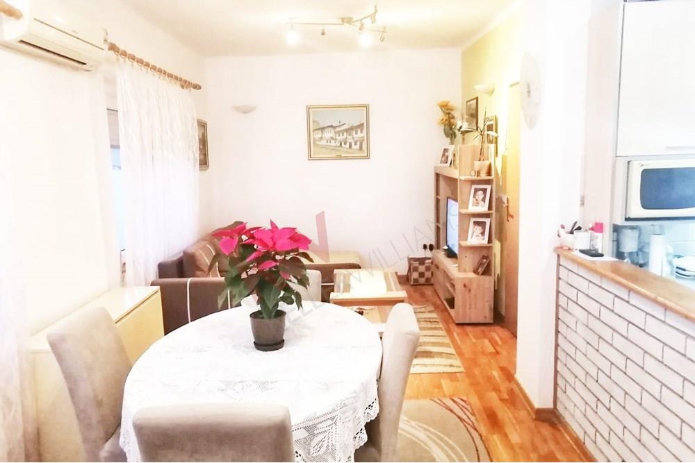 Stan Za prodaju, Esad Pašina, Vojvode Stepe, Voždovac, Beograd 125.000 €