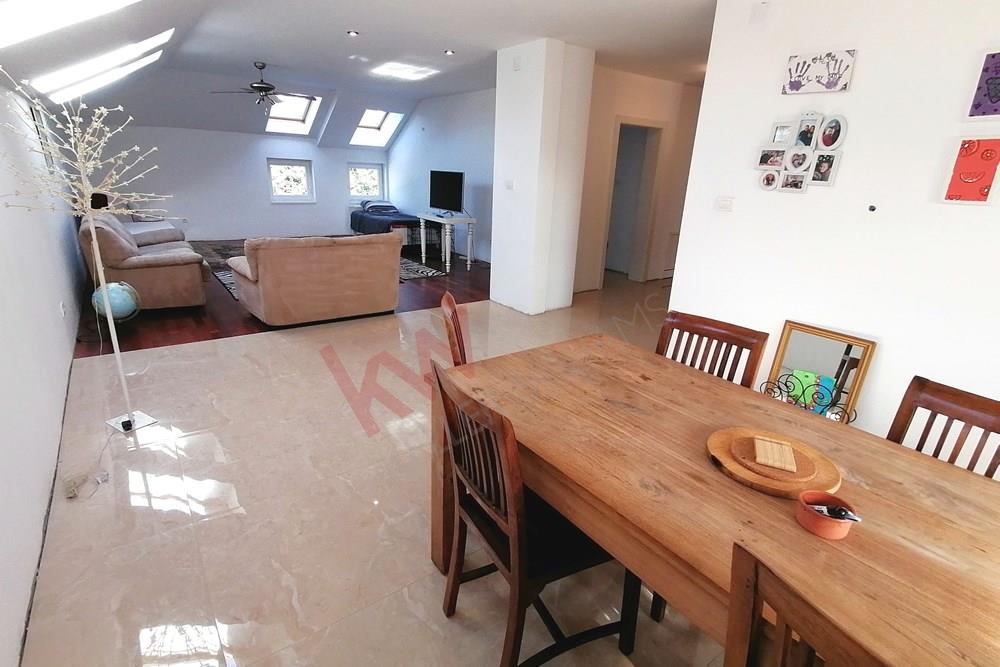 Apartment   For Rent/Lease, Isidora Stojanovića, Zemun, Beograd, Serbia, 600 €