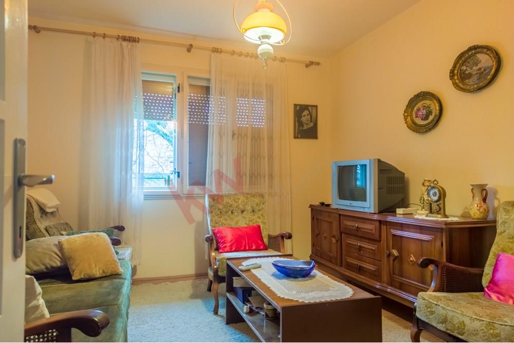 Detached House For Sale, Vojvođanskih Brigada, Vršac, Vršac, Serbia, 85.000 €