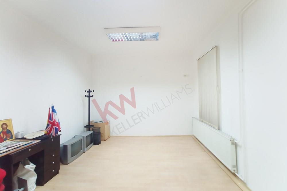 Office For Rent/Lease, Maršala Birjuzova, Stari Grad, Beograd, Serbia, 800 €