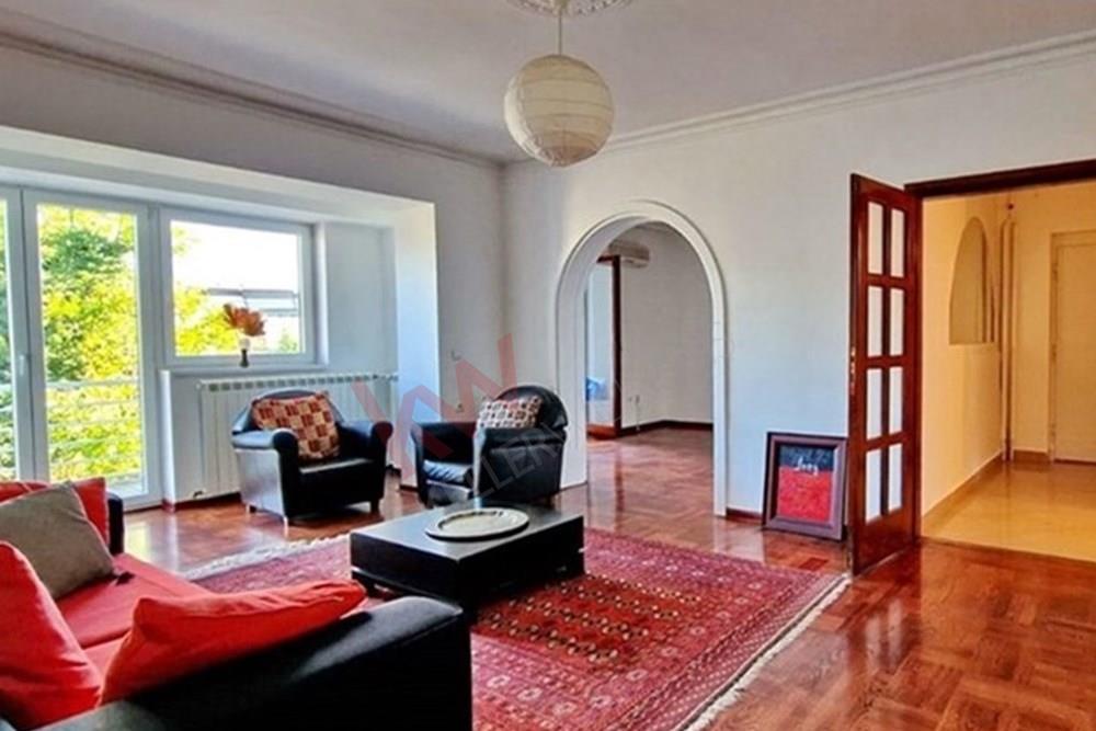 Apartment   For Sale, Krupanjska, Savski venac, Beograd, Serbia, 499.000 €