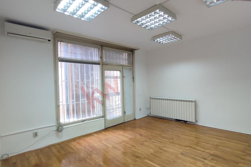 Apartment   For Sale, Zahumska, Zvezdara, Beograd, Serbia, 240.000 €