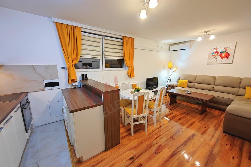 Apartment   For Sale, Zmaj Jove Jovanovića, Pančevo, Pančevo, Serbia, 77.000 €