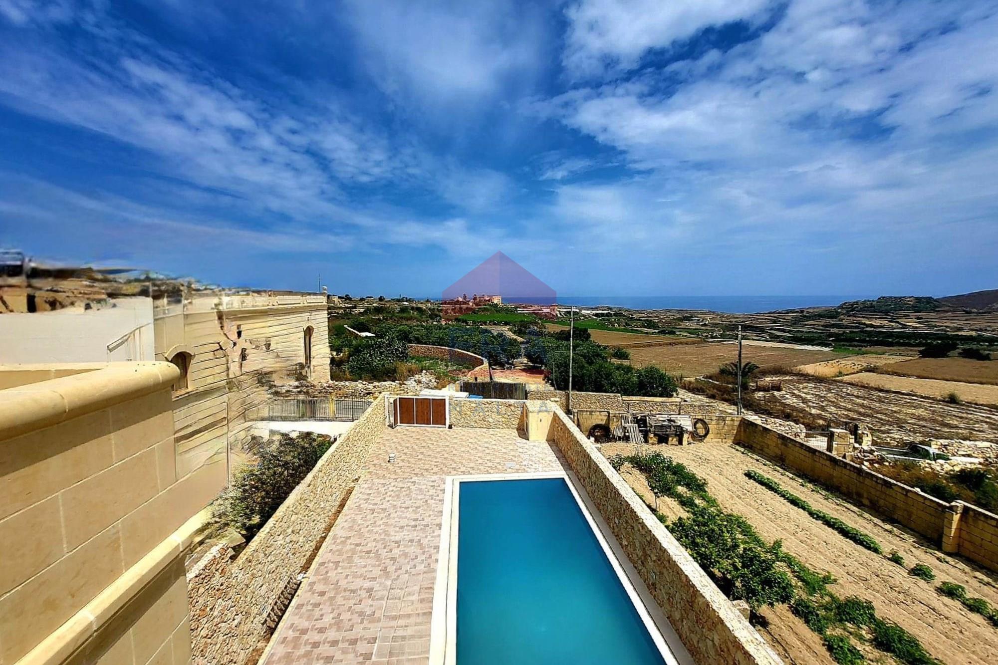 Property at Għarb