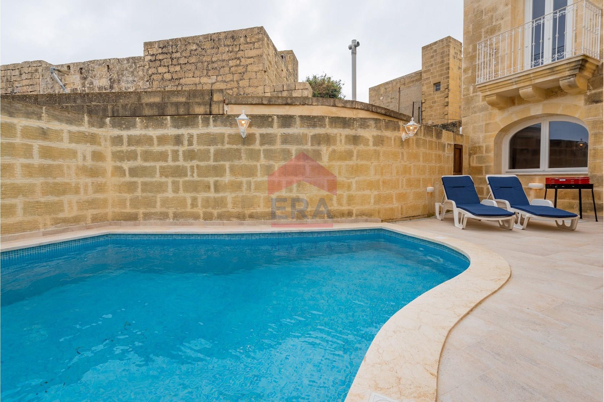 farmhouse in Nadur
