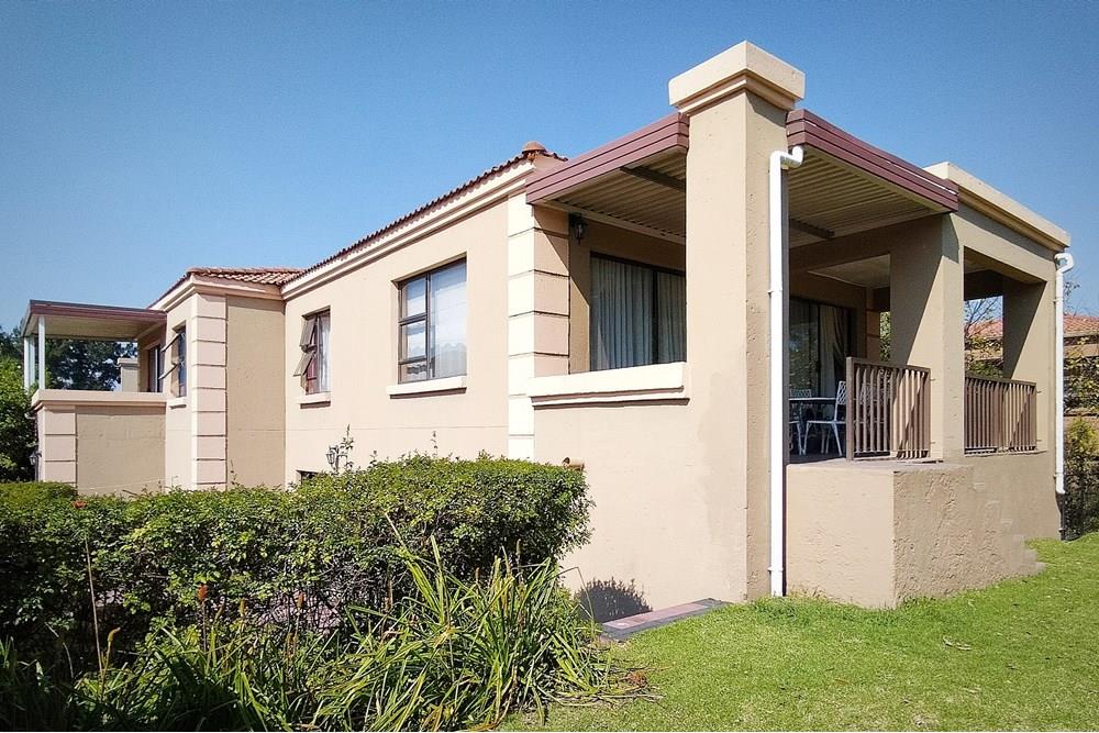 Hidden gem Double Storey 4 Bed 3 Bath Cluster in Lonehill