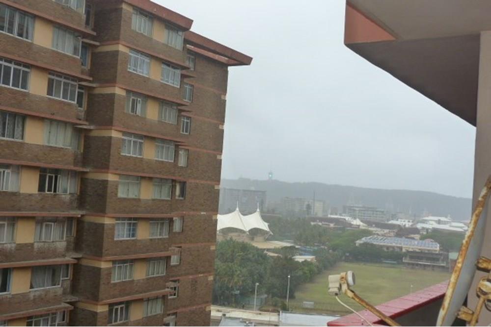 2 BEDROOM FLAT FOR SALE IN PENZANCE SOUTH BEACH