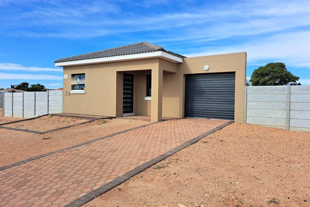 Bella Rosa Upington Lockup and Go Lifestyle Bargain!!!