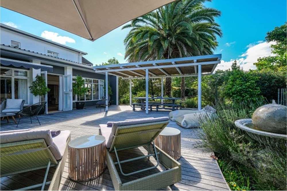 LUXURY HOME FOR SALE IN CAMPHERSDRIFT, GARDEN ROUTE