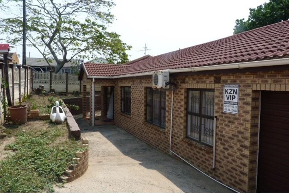 Family Home in Wood View PHOENIX