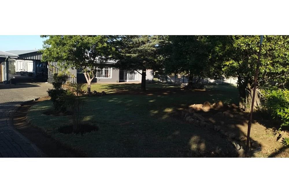 3.9 Hectare Farm With 3 Bedroom 1 Bathroom Plus 3 Cottages For Sale De