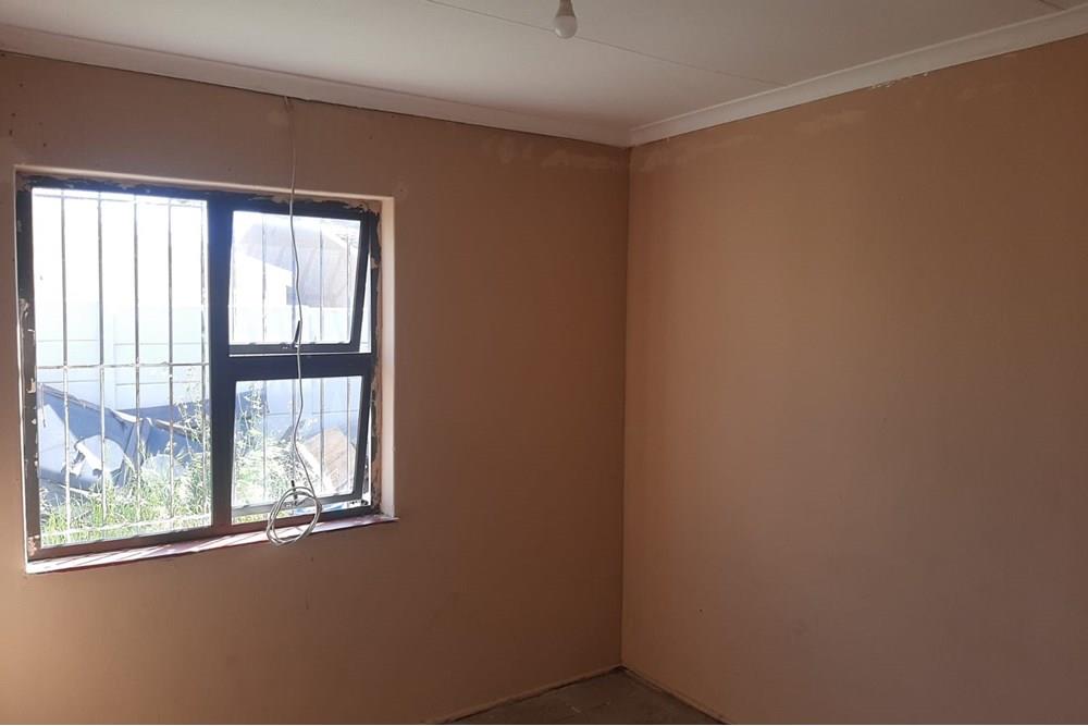 4 Bedroom House for Sale in Summer Greens for R1350 000